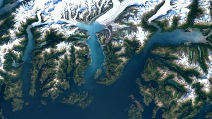Google has rolled out satellite imagery update for both Google Maps and Google Earth