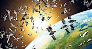 The international society for optics and photonics, in Optical Engineering, SPIC, has suggested the use of laser impulses to destroy space debris.