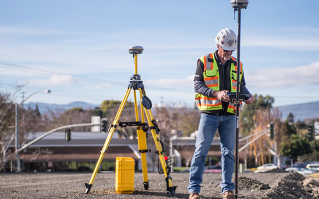 Trimble introduces next generation GNSS reference receiver - Geospatial ...