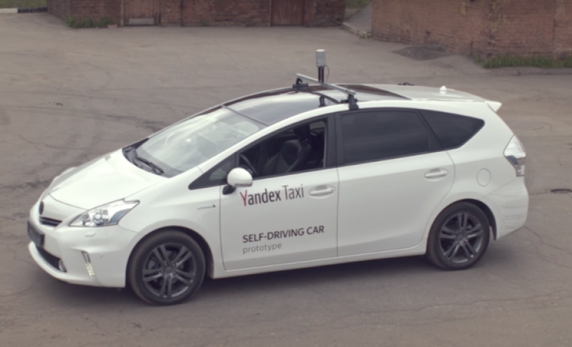 Yandex selfdriving car navigates public streets of Las Vegas during